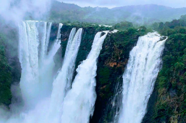 Best waterfalls in Karnataka